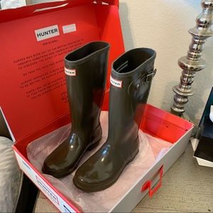 Swamp Green Hunter Boots hardly worn!